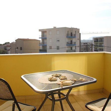 Apartment Mario Podstrana Bagian luar foto