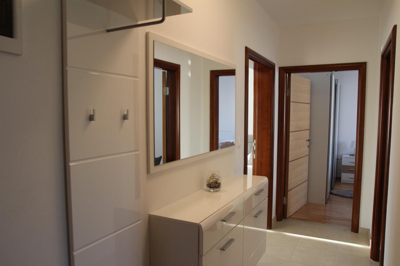 Apartment Mario Podstrana Bagian luar foto